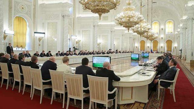 FT: Санкции развязали руки силовикам в российских коридорах власти