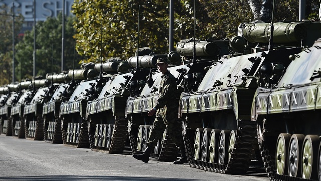FAZ: В честь Путина по Белграду проедут танки
