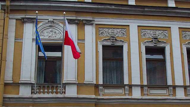 Wyborcza: Город Санкт-Петербург выставляет Польшу за дверь