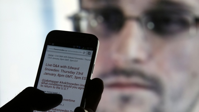 Сноуден раскрыл, как «Большой брат» прослушивает мобильники