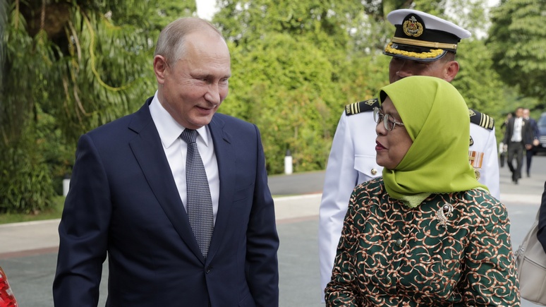 Президент Сингапура несмотря на различия у нас с Россией установилась давняя дружба