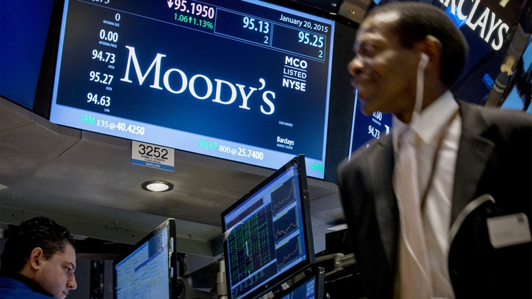 Financial Times: Moodys   ,    