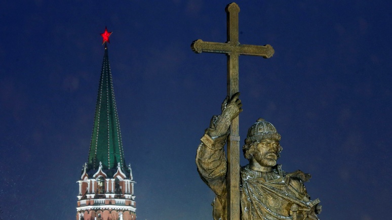NZZ: Москва и Киев не могут поделить князя Владимира