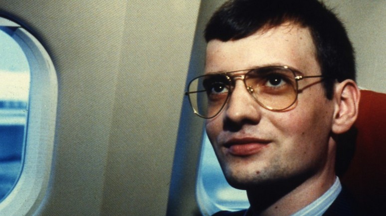 Welt: немецкий лётчик на Красной площади помог Горбачёву одолеть оппонентов