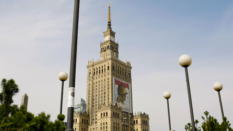 Повальная декоммунизация: в Польше принят закон о сносе советских монументов
