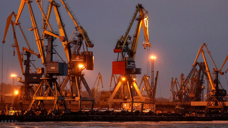 УП: Украина призвала ЕС запретить российским судам заходить в европейские порты