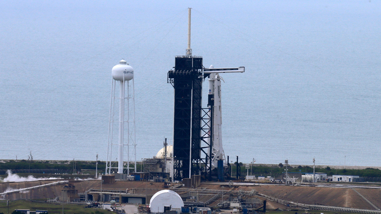  cbs   spacex    